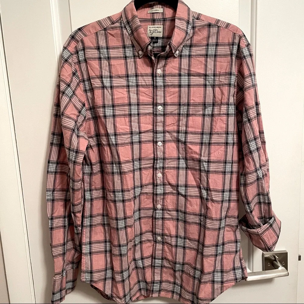J. Crew 109% Cotton CLASSIC FIT Long Sleeve Botton Down Men’s Shirt Size M